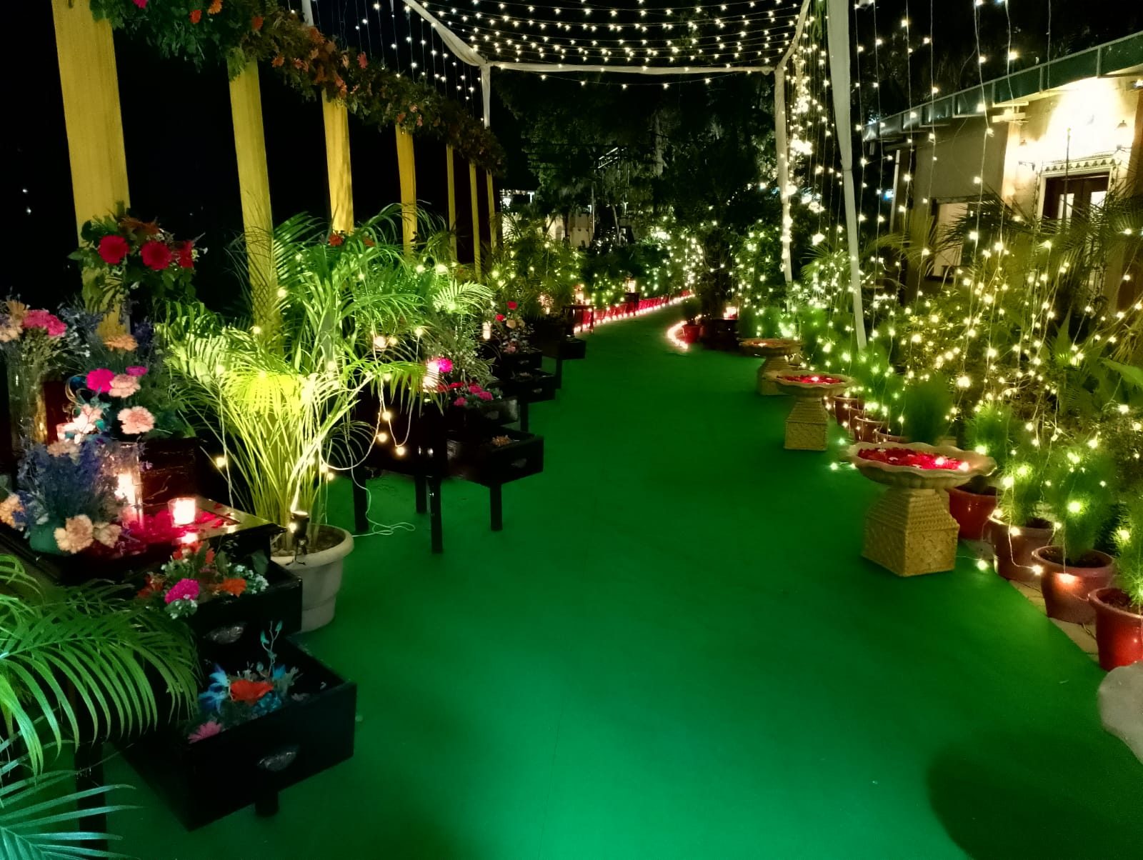 Carlton evening wedding setup