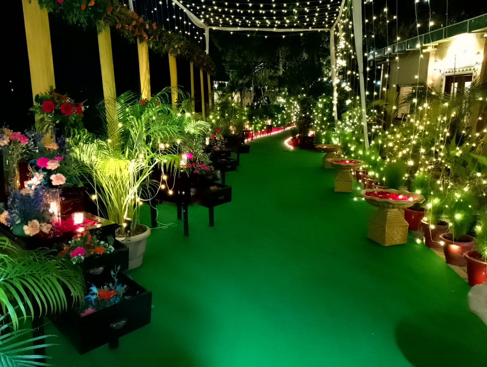 Carlton evening wedding setup
